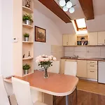 Dadic By Guide Villa *